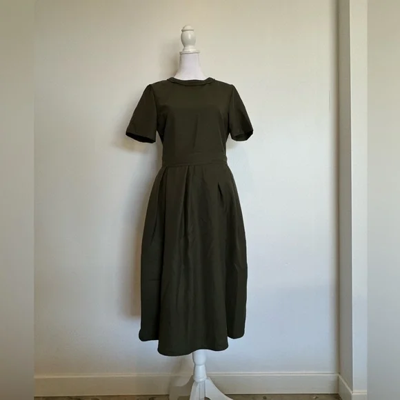 green emerald velvet dress Sheila | Olive Bandeau Maxi Dress with Scarf Detail